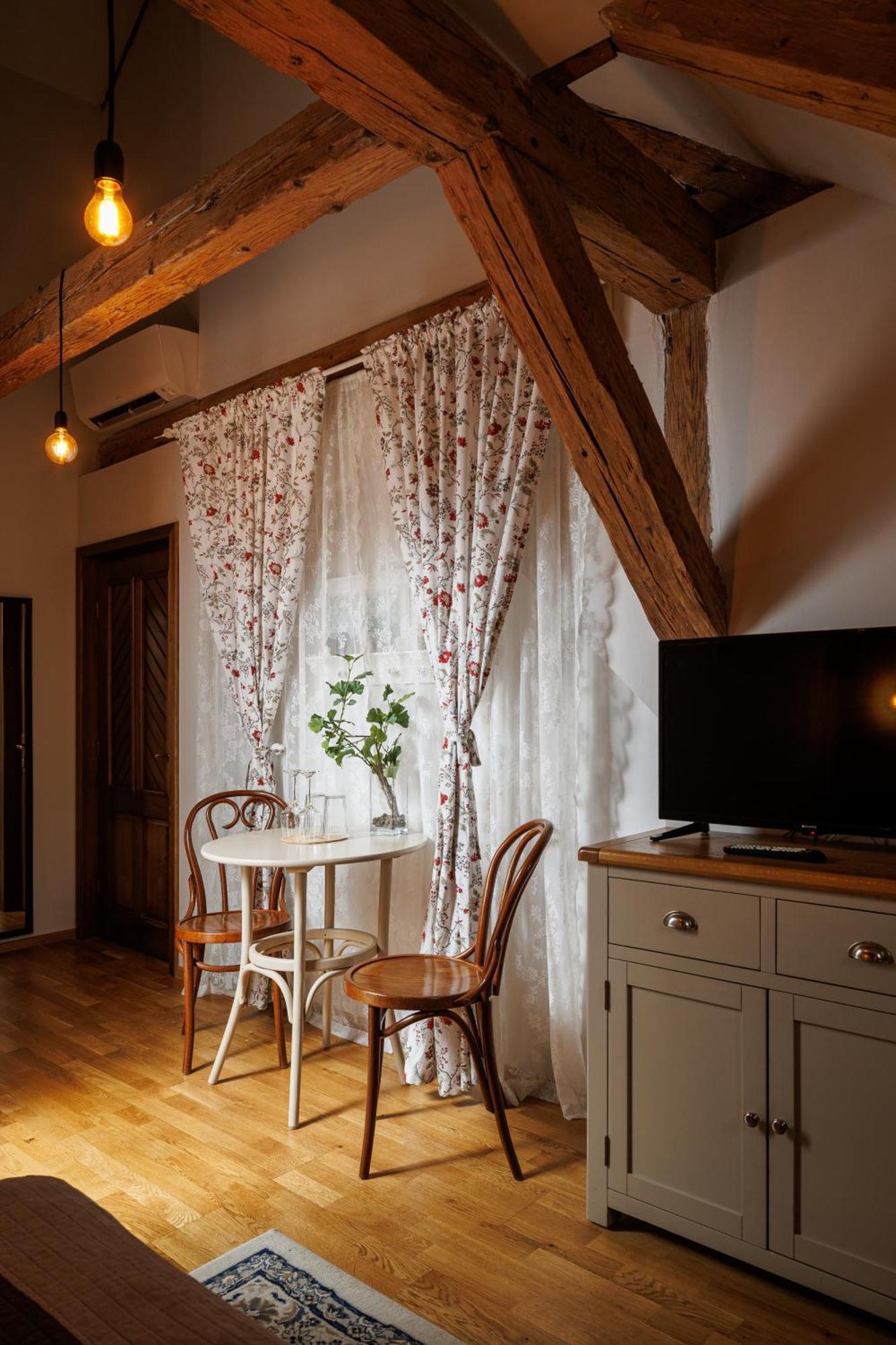 Hotel Wood House Republicii Brašov Exteriér fotografie