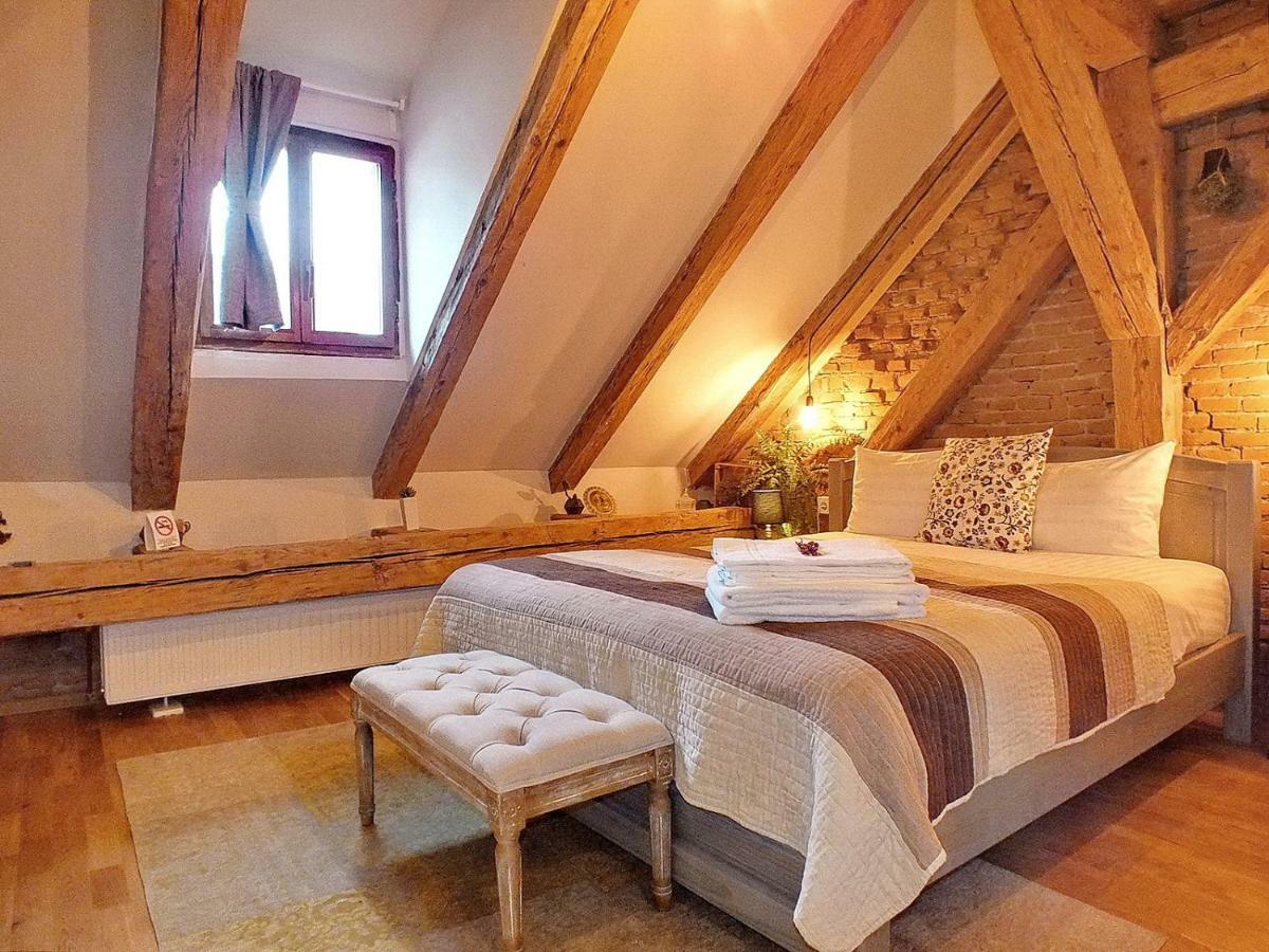 Hotel Wood House Republicii Brašov Exteriér fotografie
