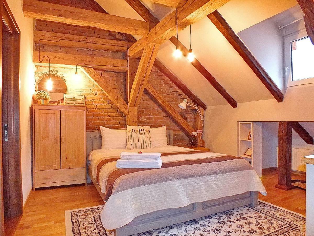 Hotel Wood House Republicii Brašov Exteriér fotografie